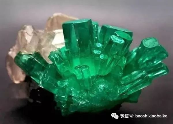 系统学宝石之(二)--祖母绿